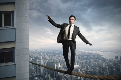 vladelets riska,risk likvidnosti, upravlenie riskami